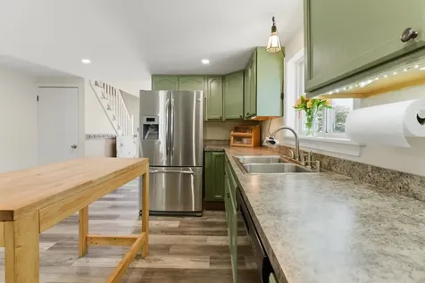 51 Dow Avenue Lewiston ME 04240