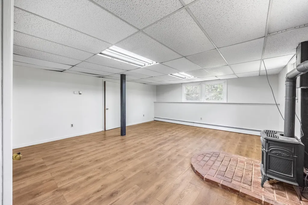 807 Higgins Road Pittsfield ME 04967