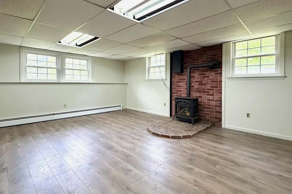 807 Higgins Road Pittsfield ME 04967