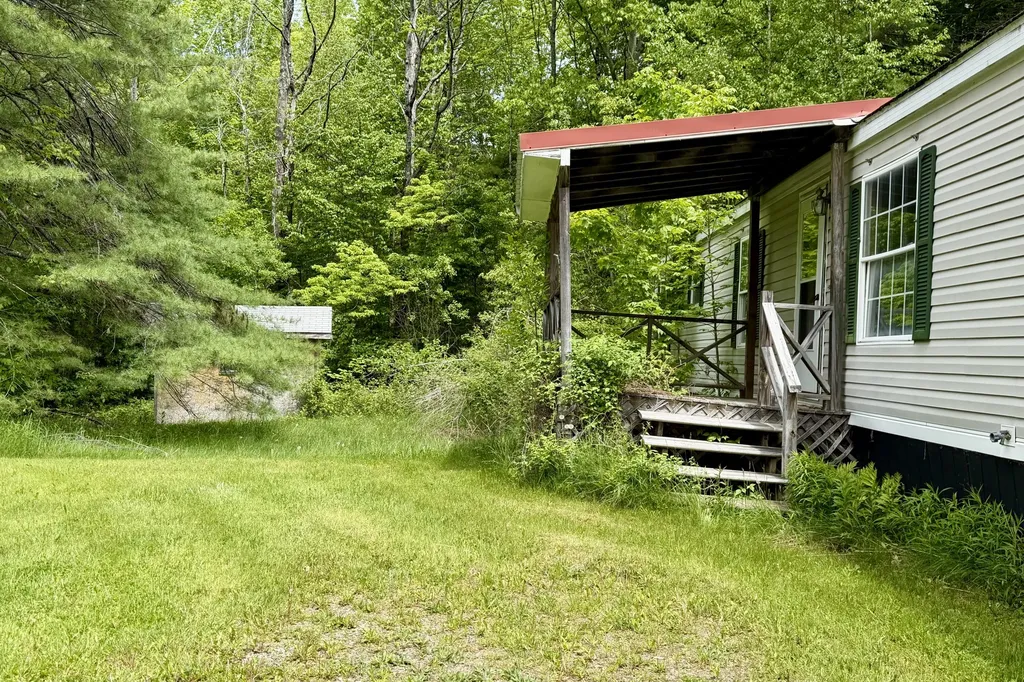 807 Higgins Road Pittsfield ME 04967