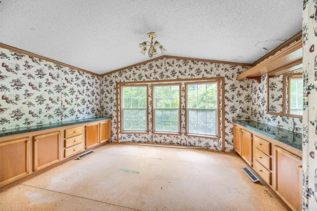 807 Higgins Road Pittsfield ME 04967