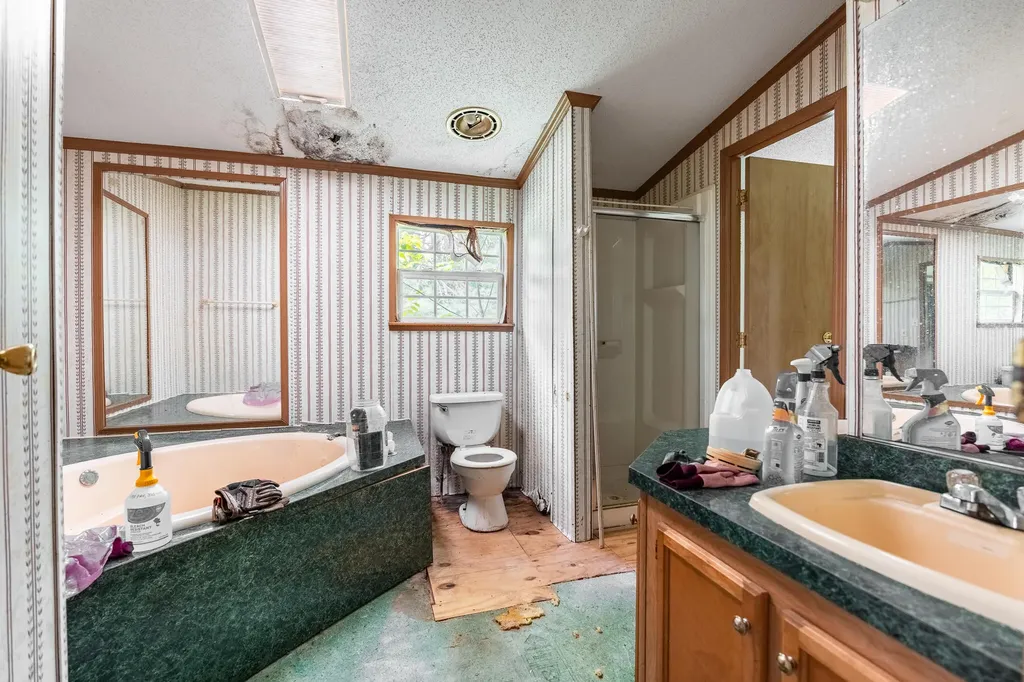 807 Higgins Road Pittsfield ME 04967