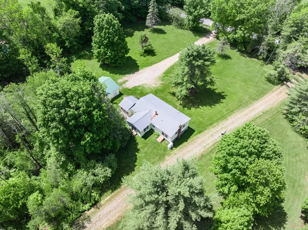 807 Higgins Road Pittsfield ME 04967