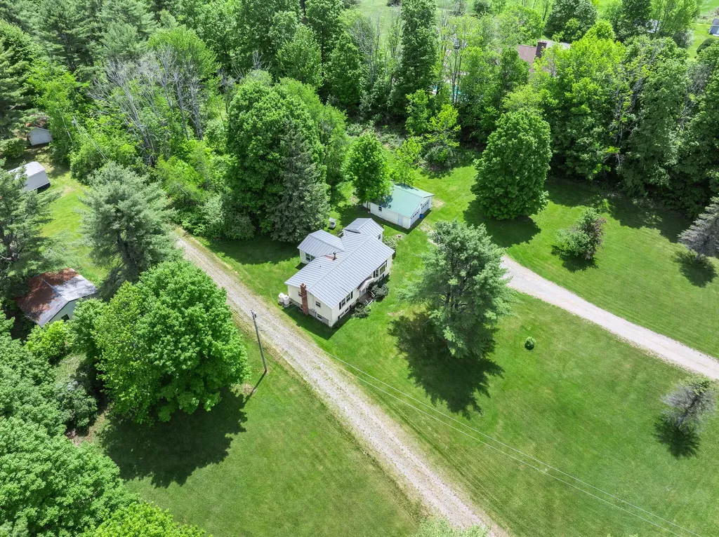 807 Higgins Road Pittsfield ME 04967
