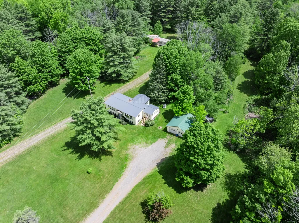 807 Higgins Road Pittsfield ME 04967