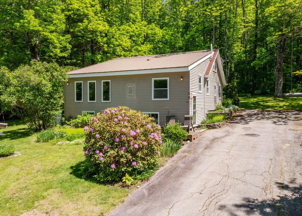 42 Birch Drive Poland ME 04274