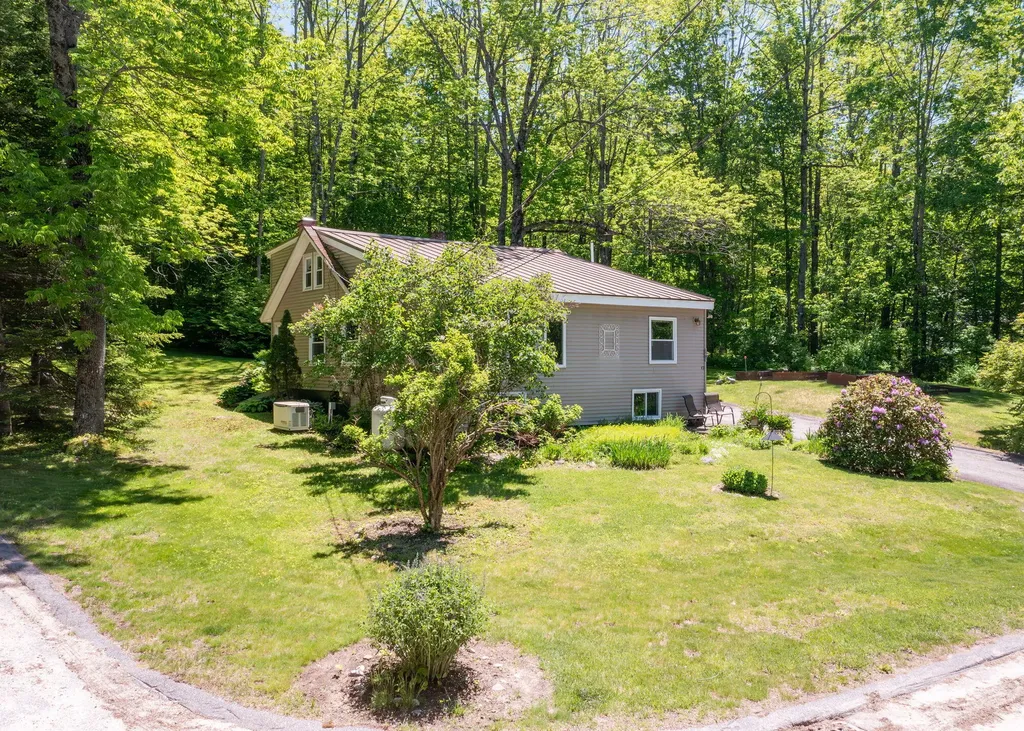 42 Birch Drive Poland ME 04274