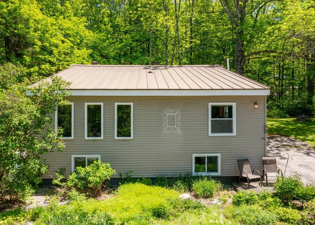 42 Birch Drive Poland ME 04274