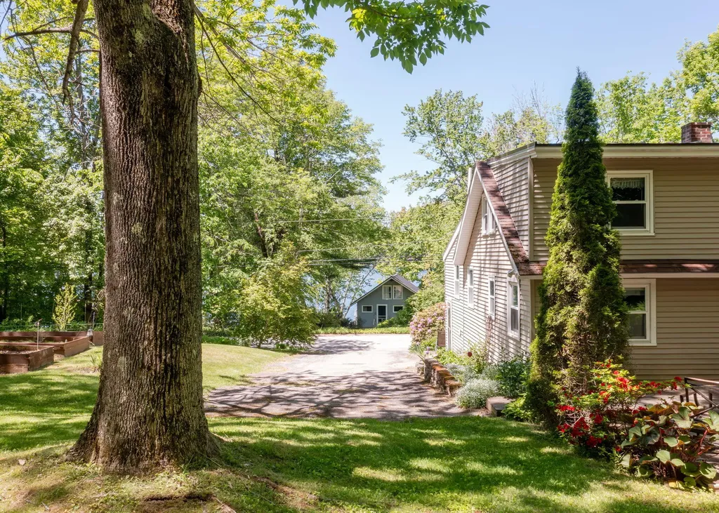 42 Birch Drive Poland ME 04274