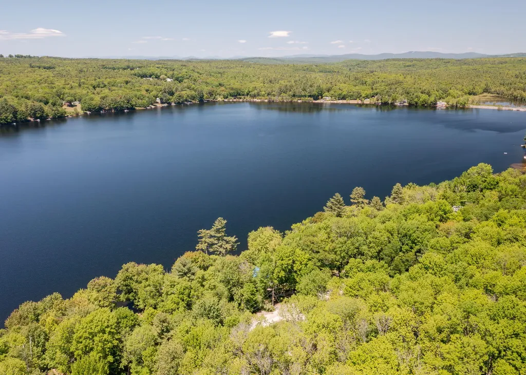 42 Birch Drive Poland ME 04274