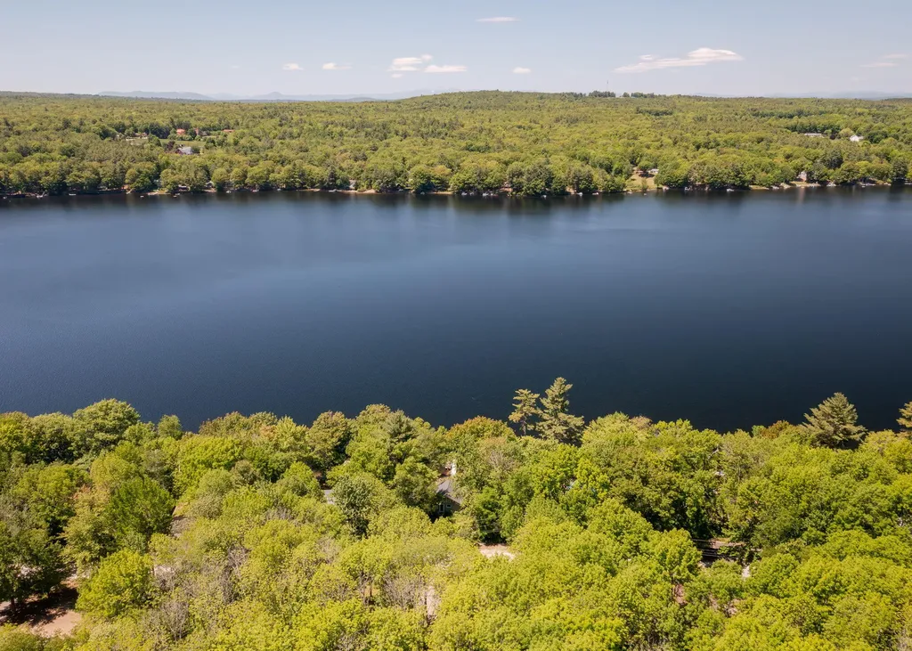 42 Birch Drive Poland ME 04274