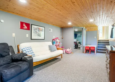 42 Birch Drive Poland ME 04274