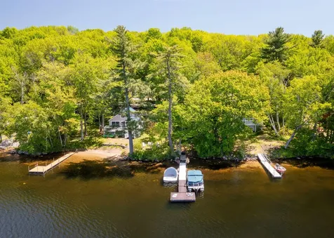 42 Birch Drive Poland ME 04274