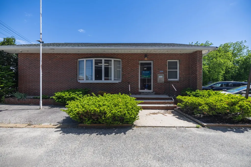 34 Bates Street Lewiston ME 04240