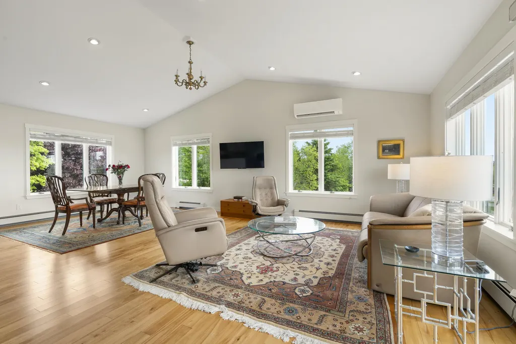 13 West Shore Road Harpswell ME 04003