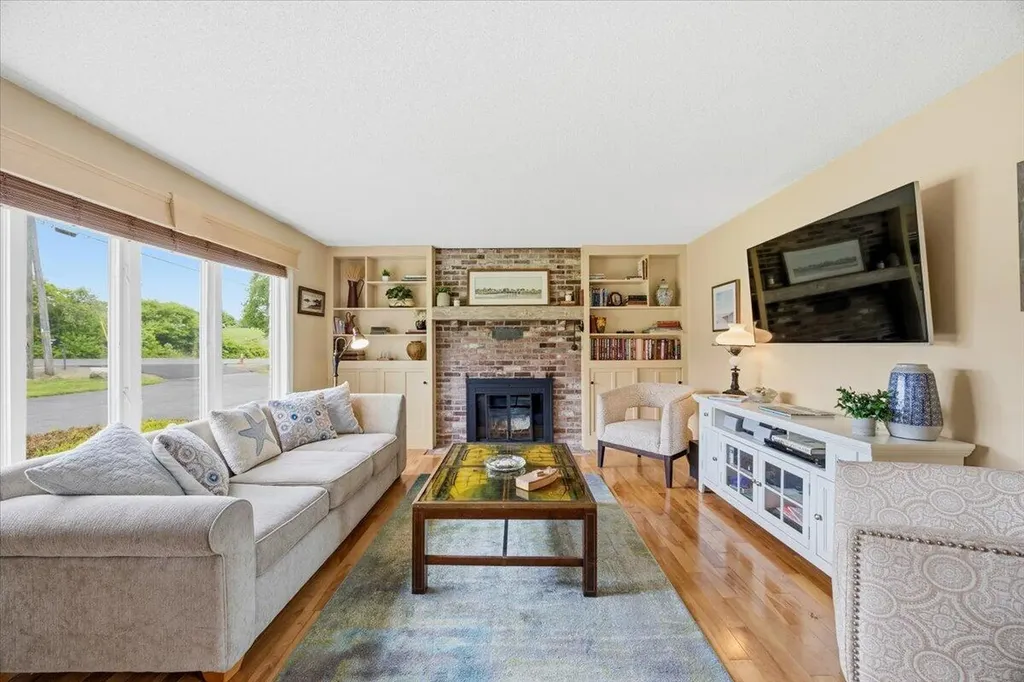 207 Spurwink Road Scarborough ME 04074