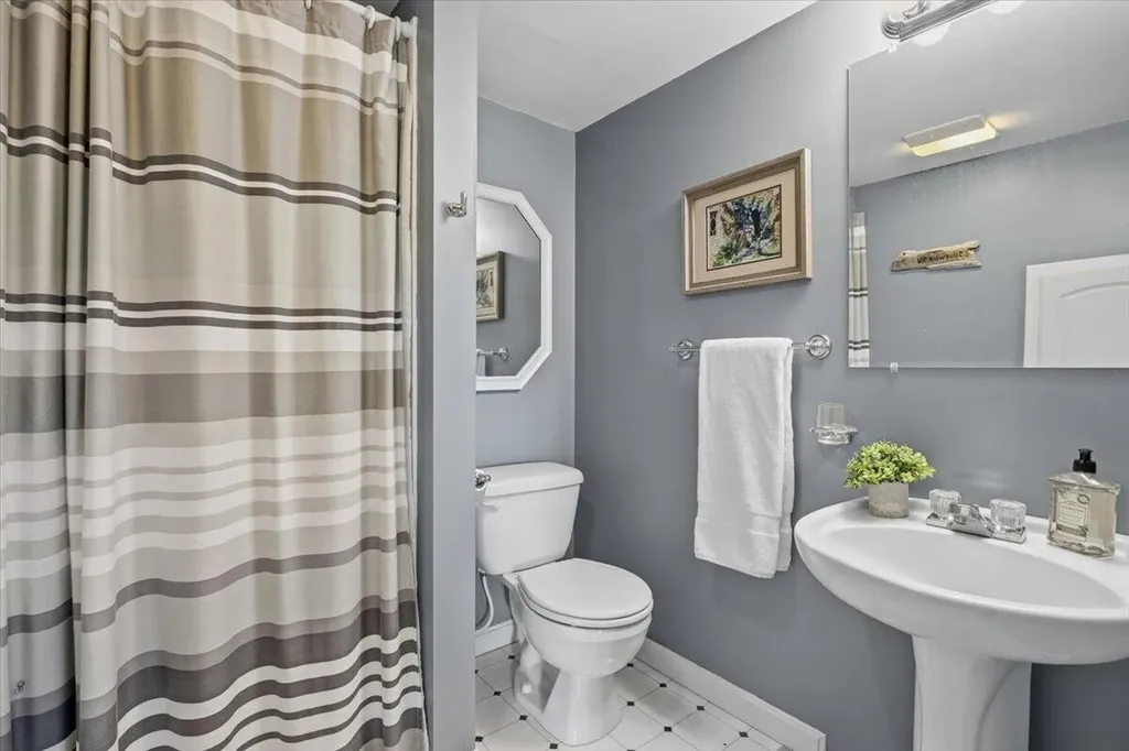 207 Spurwink Road Scarborough ME 04074