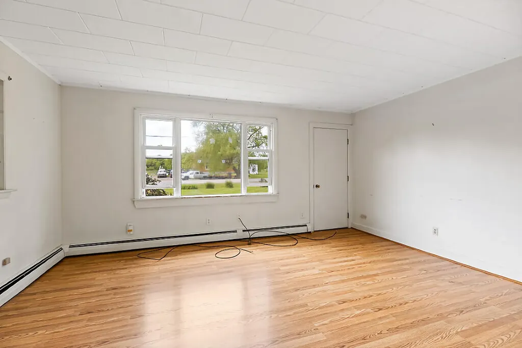 2525 W River Road Sidney ME 04330