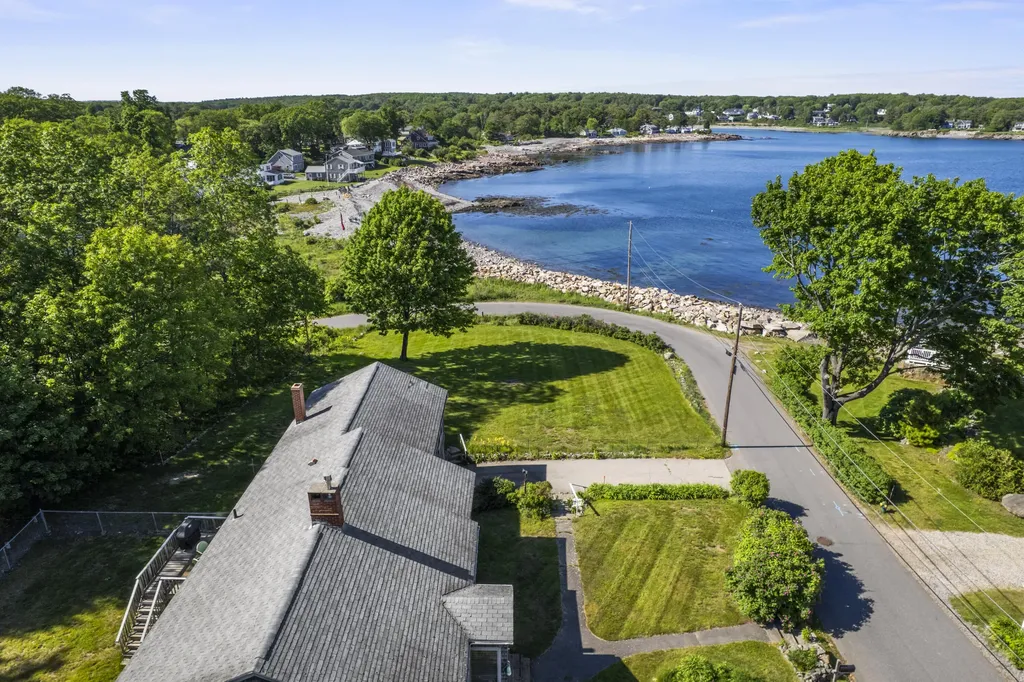 33 Bay Haven Road York ME 03909