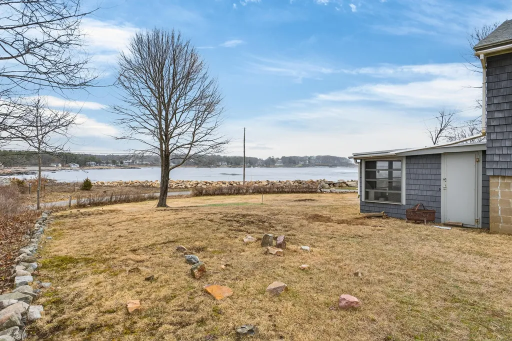 33 Bay Haven Road York ME 03909