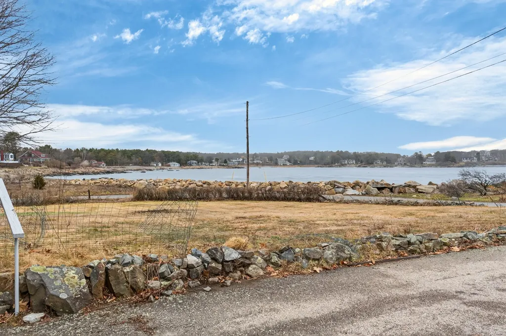 33 Bay Haven Road York ME 03909
