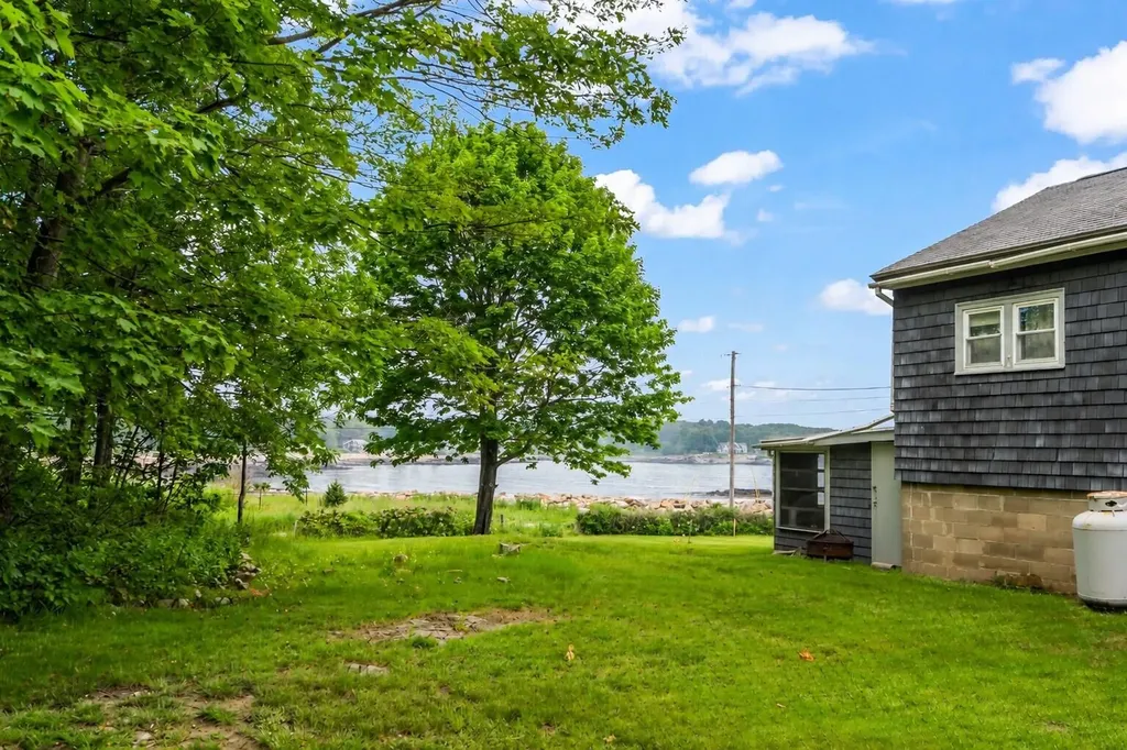 33 Bay Haven Road York ME 03909