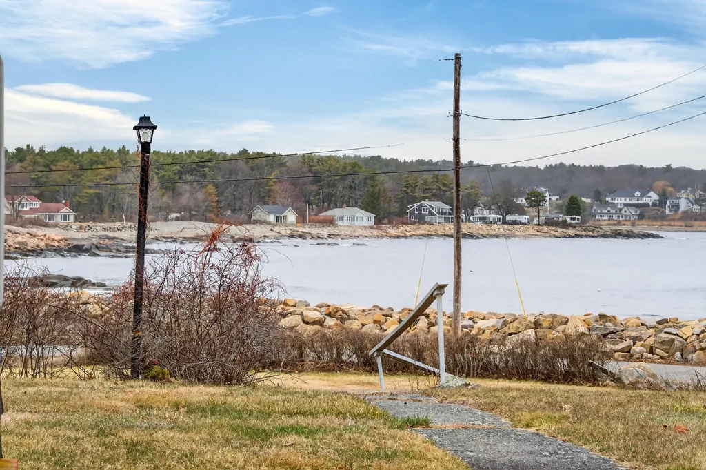33 Bay Haven Road York ME 03909