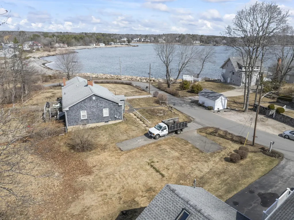 33 Bay Haven Road York ME 03909