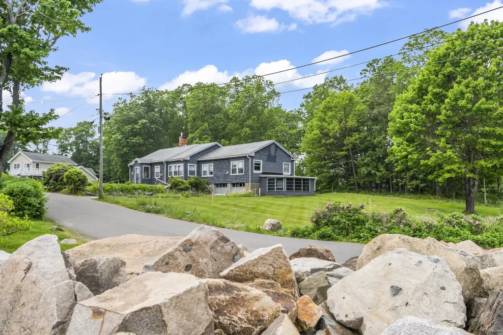 33 Bay Haven Road York ME 03909