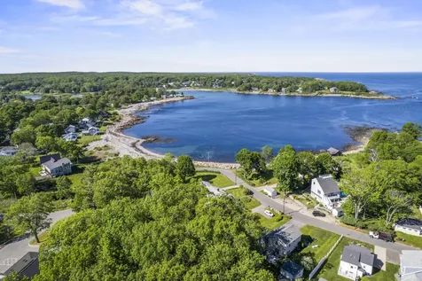 33 Bay Haven Road York ME 03909