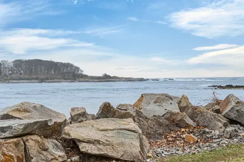 33 Bay Haven Road York ME 03909