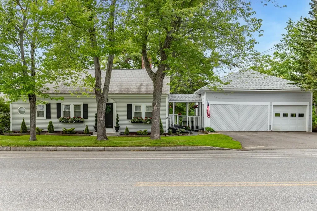 13 Elm Street Guilford ME 04443
