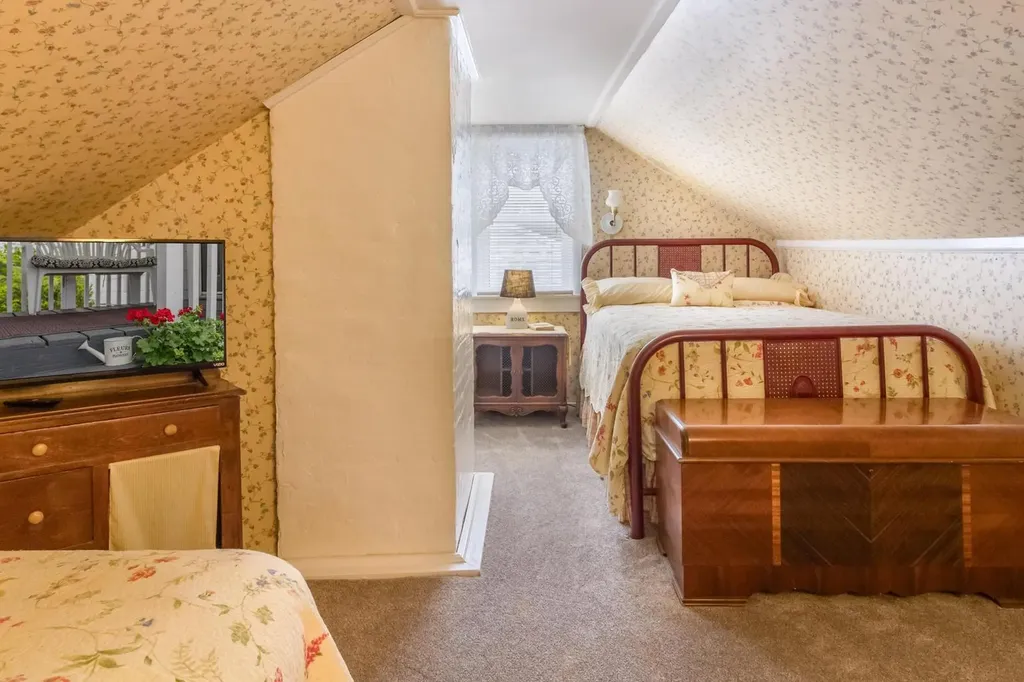 13 Elm Street Guilford ME 04443