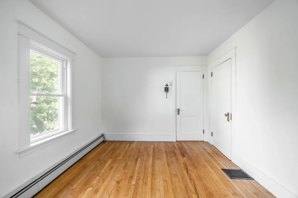 26 Webster Avenue N Bangor ME 04401