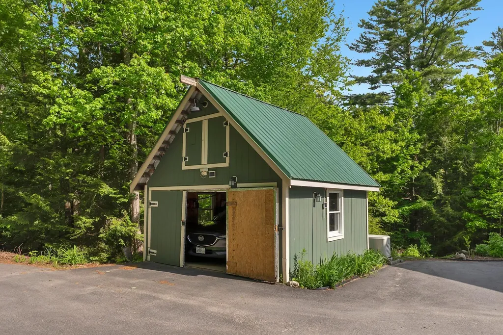 20 Bradley Ridge Lane Topsham ME 04086