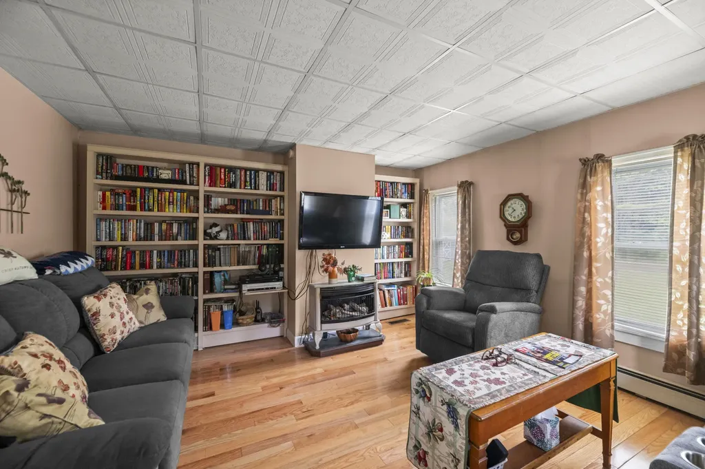 809 Edinburg Road Edinburg ME 04448