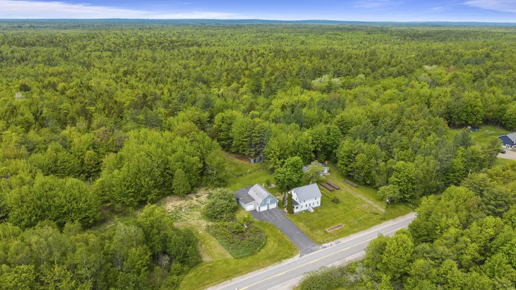 809 Edinburg Road Edinburg ME 04448