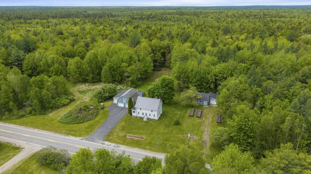 809 Edinburg Road Edinburg ME 04448