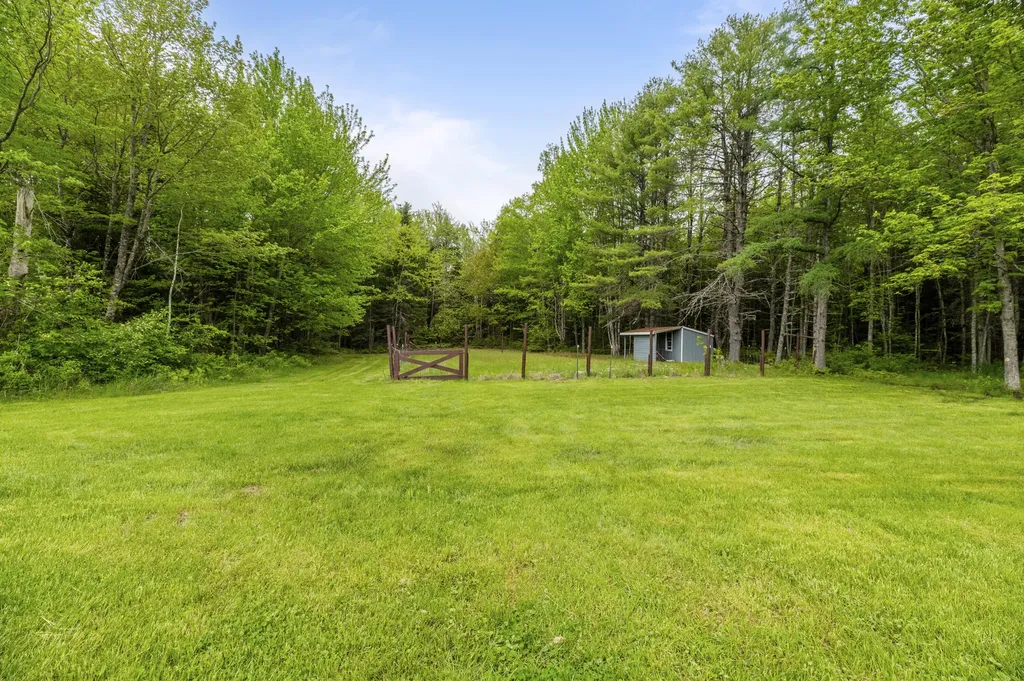 809 Edinburg Road Edinburg ME 04448