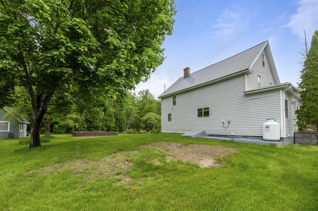 809 Edinburg Road Edinburg ME 04448
