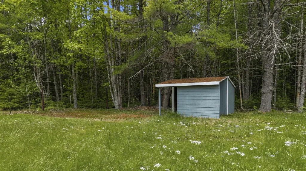 809 Edinburg Road Edinburg ME 04448