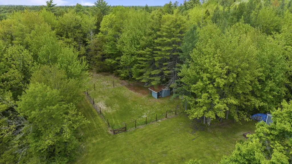809 Edinburg Road Edinburg ME 04448