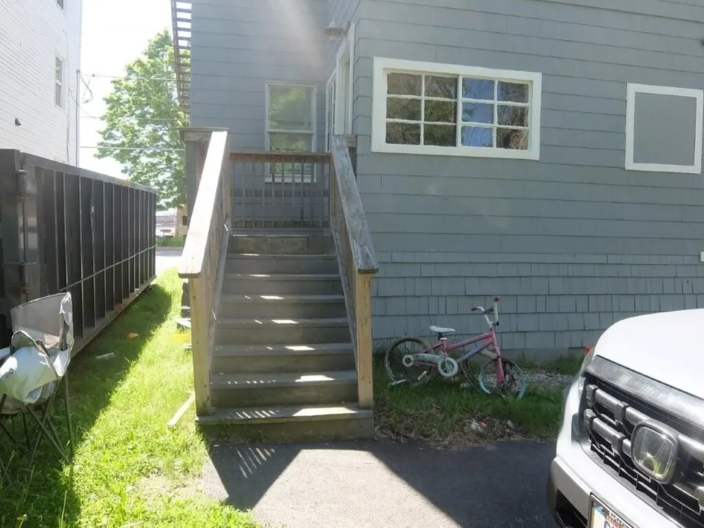 9 Hazel Street Biddeford ME 04005