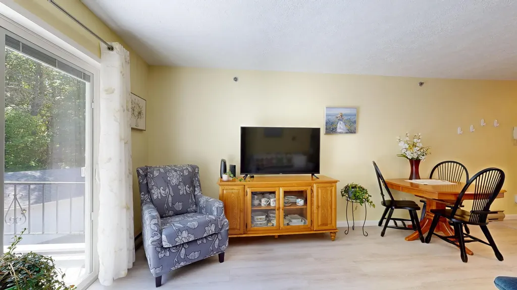 39 Albert Avenue Augusta ME 04330