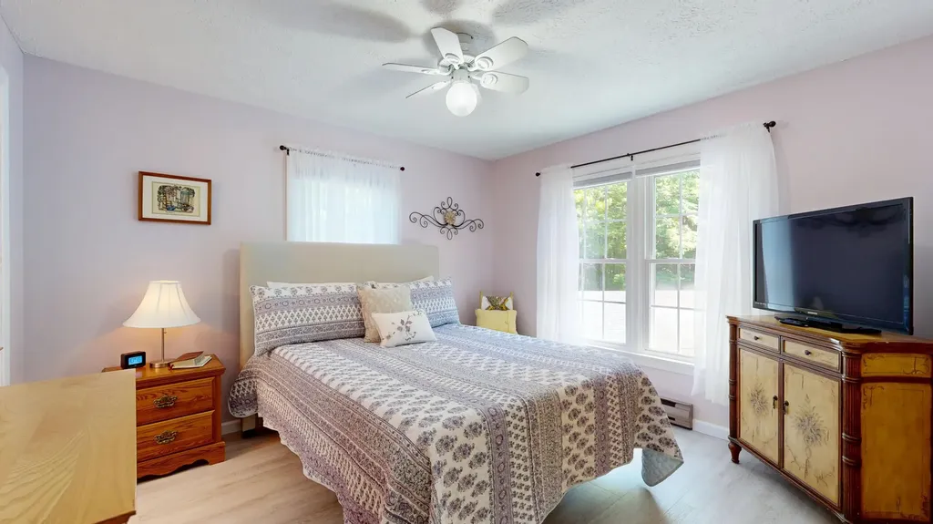 39 Albert Avenue Augusta ME 04330