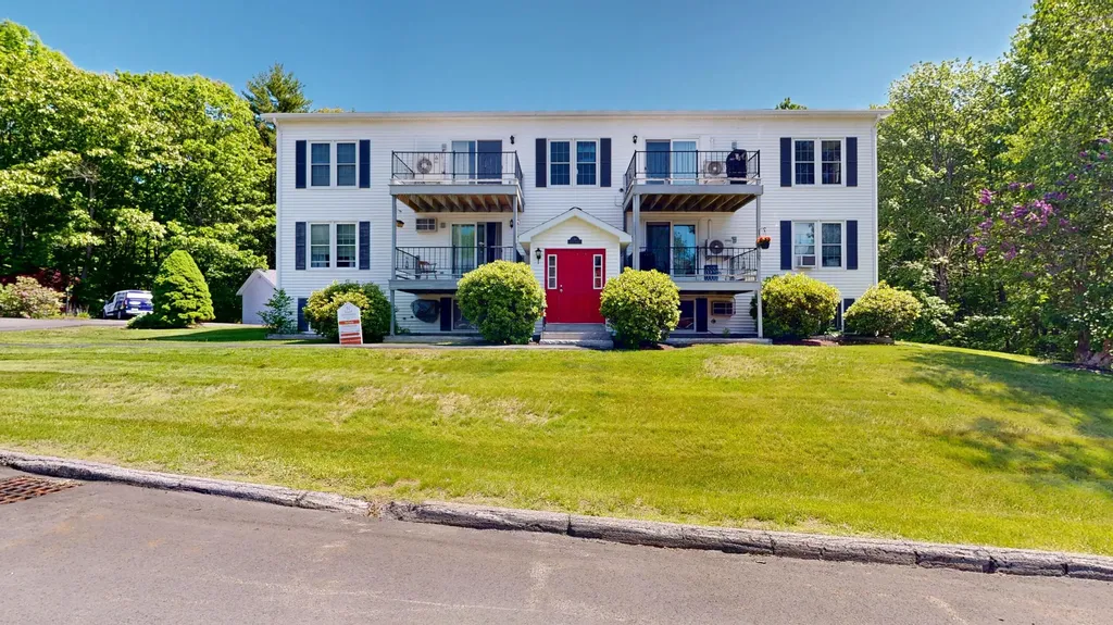 39 Albert Avenue Augusta ME 04330