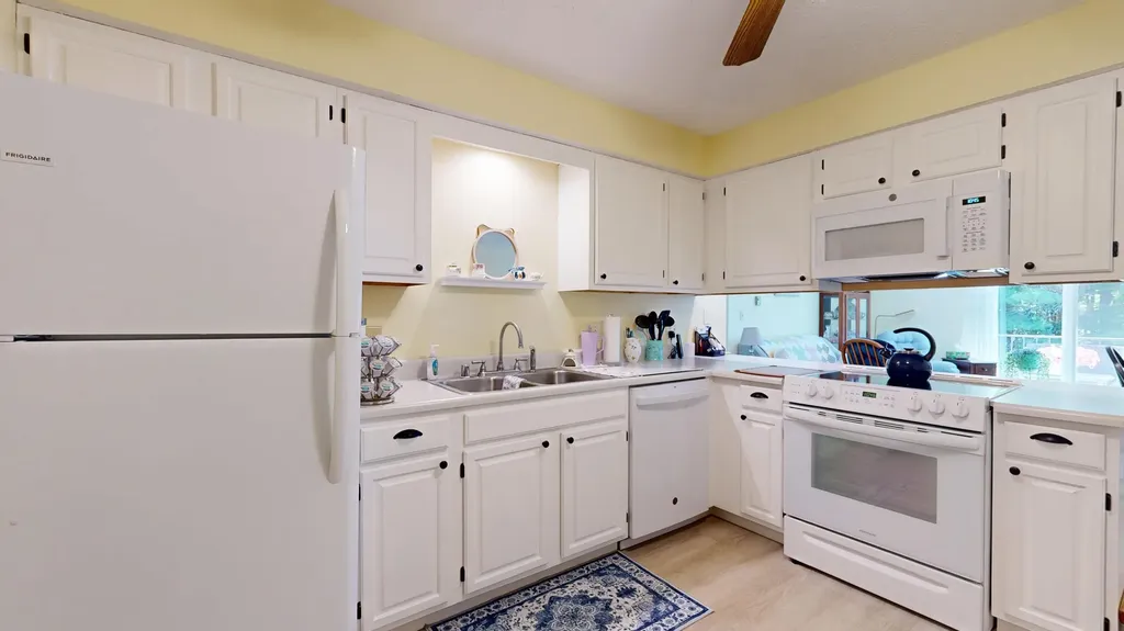 39 Albert Avenue Augusta ME 04330