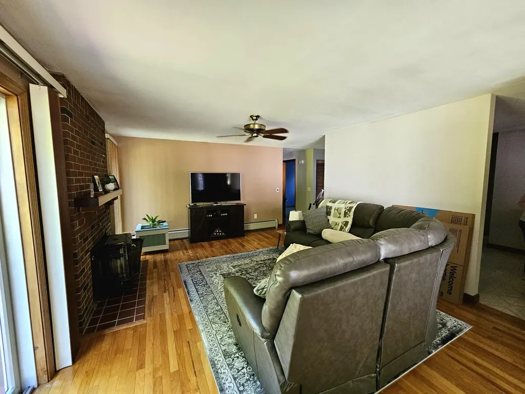 536 Park Street Milo ME 04463