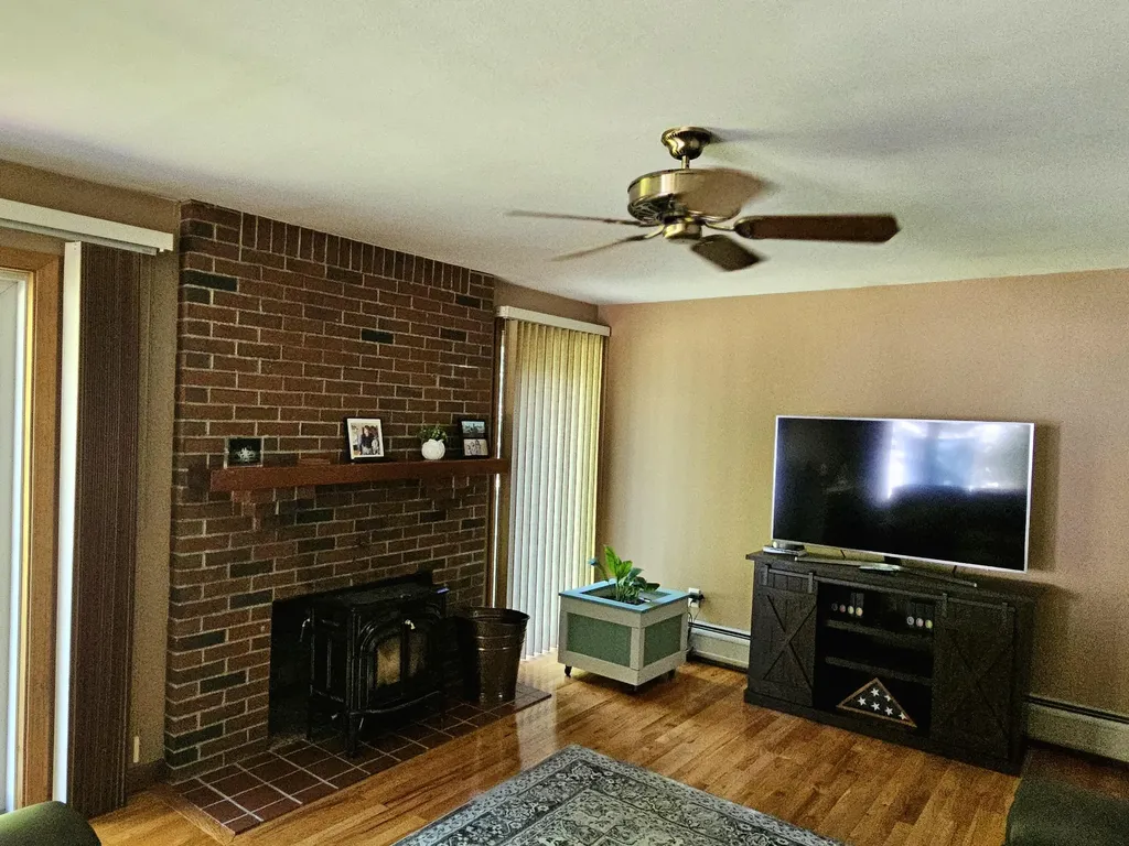 536 Park Street Milo ME 04463