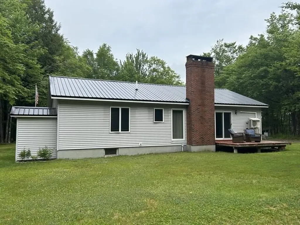 536 Park Street Milo ME 04463